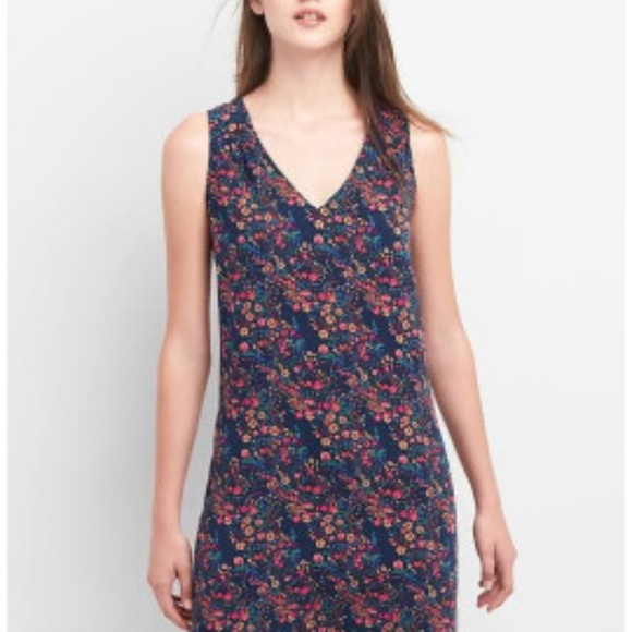 GAP Dresses & Skirts - ~NWT~ Gap Floral Sleeveless Shift Dress